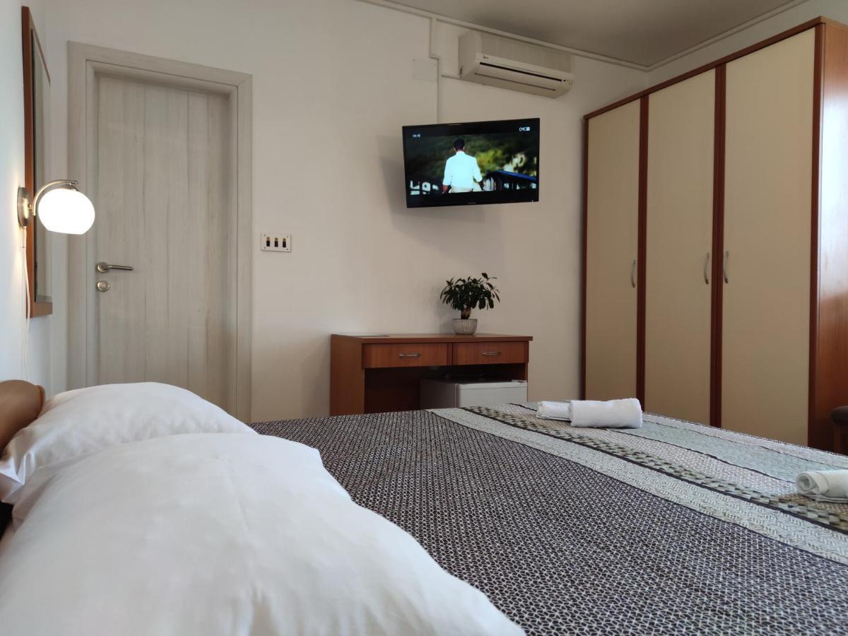 Bed and Breakfast Pansion Alen - Dugi Otok Ллука Экстерьер фото